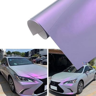DIY-Fahrzeugtransformation Mingtu Grau zu charmantes lila glänzendes Chamäleon Vinyl Wrap