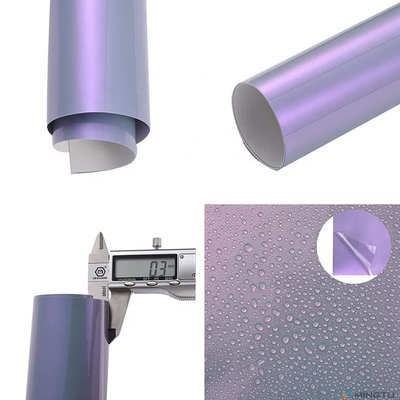 DIY-Fahrzeugtransformation Mingtu Grau zu charmantes lila glänzendes Chamäleon Vinyl Wrap