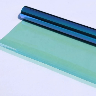 Benutzerdefinierte Farbe Autofensterfilm Nano Keramik Windschutzscheibe Farbe Rot VLT 83% Wärmedämmung