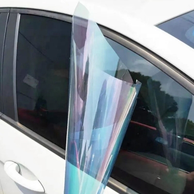 Benutzerdefinierte Farbe Autofensterfilm Nano Keramik Windschutzscheibe Farbe Rot VLT 83% Wärmedämmung